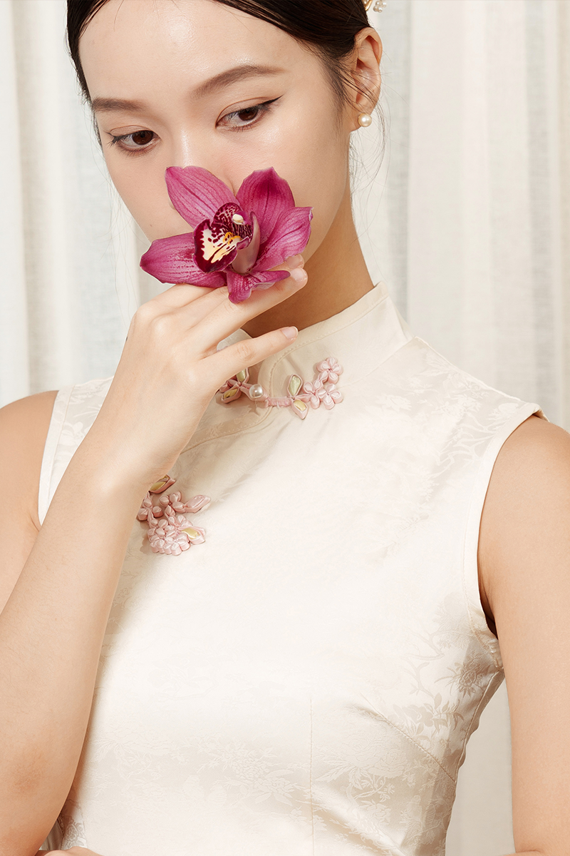 Lunar Grace Qipao